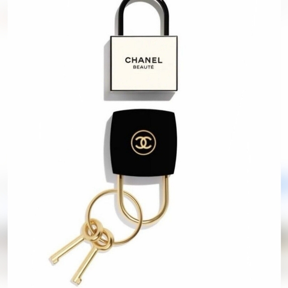 #14 CHANEL La Collection Gift Set 4pcs/Notebook/Bookmark /Cordholder/Pad Key Set - Picture 6 of 9